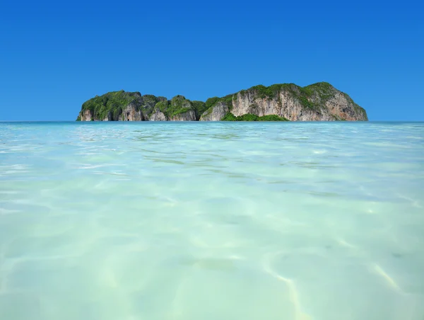 Panoramic tropical beach — Stock Photo, Image