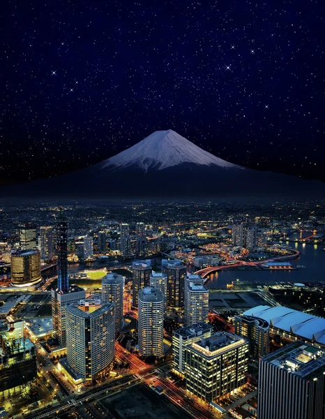 Vista nocturna surrealista de la ciudad de Yokohama, Japón, imagen de retoque —  Fotos de Stock