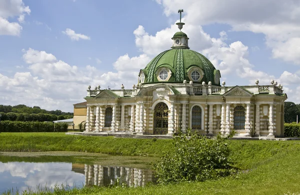 Moscow, palace in Kuskovo — Stock Photo, Image