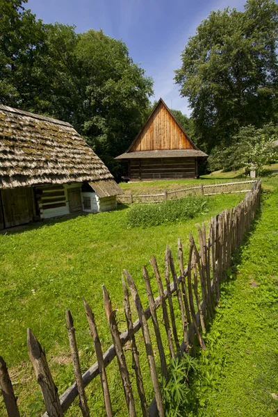 Velhas casas de madeira — Fotografia de Stock