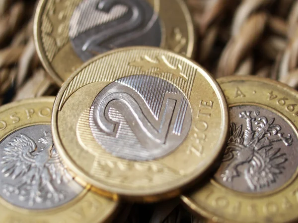 ポーランドの通貨 - 2 ズウォティ コインのクローズ アップ — ストック写真