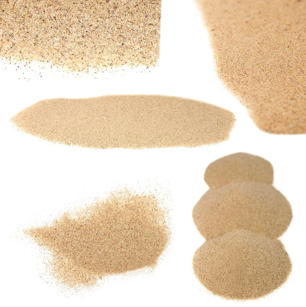 Mucchio sabbia desertica isolato su sfondi bianchi — Foto Stock