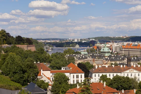 Panoramisch uitzicht op Praag — Stockfoto