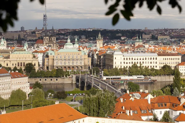 Prag 'ın panoramik görünümü — Stok fotoğraf