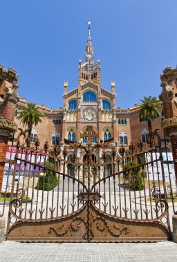 Hastane de la santa creu ben de sant pau