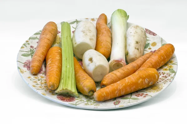 Fersk grønnsak i tallerken – stockfoto