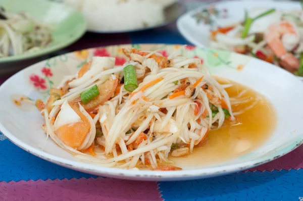 Thai papaya salad with salt egg - somtum — Stock Photo, Image