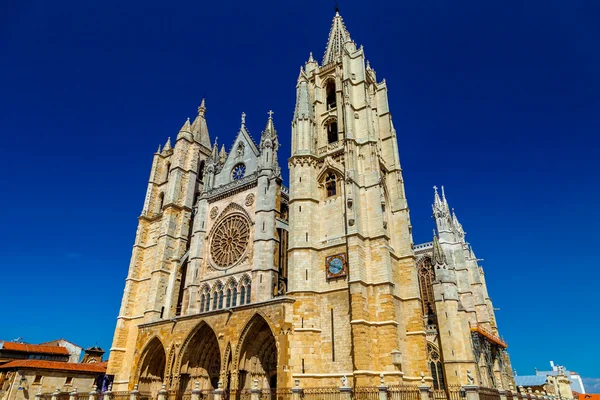 利昂，西班牙的大教堂 — 图库照片