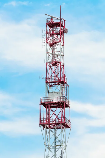 Вежа мобільного зв'язку — стокове фото