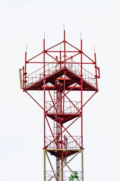 Torre delle comunicazioni mobili — Foto Stock