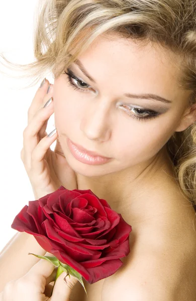 Primo piano studio ritratto di una bella giovane donna sexy con rosa rossa — Foto Stock