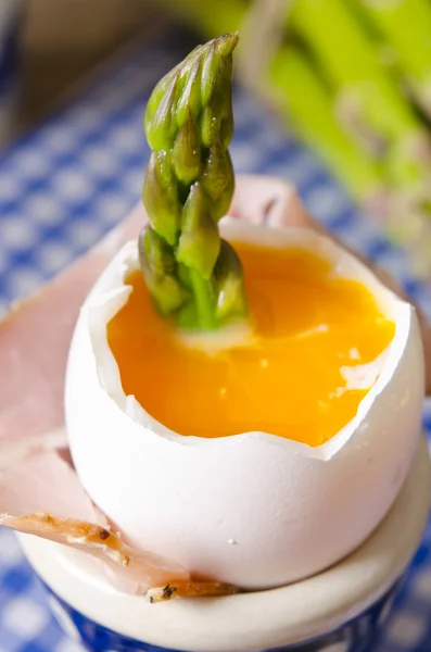 Soft-boiled egg with asparagus — Stock Photo, Image