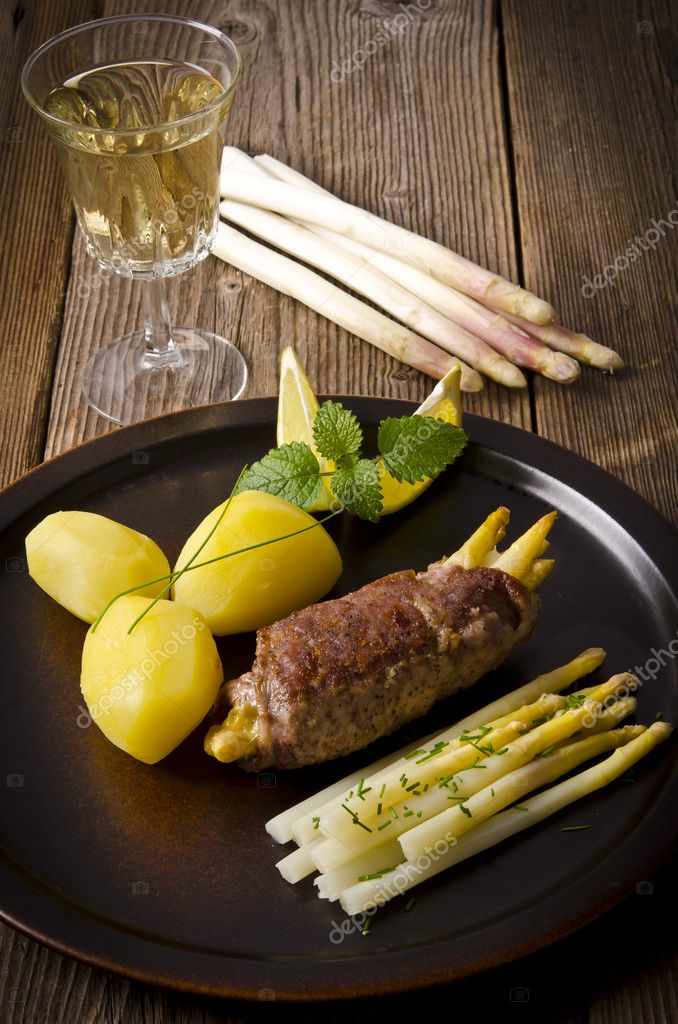 Spargel Mit Gebratener Leber — Rezepte Suchen