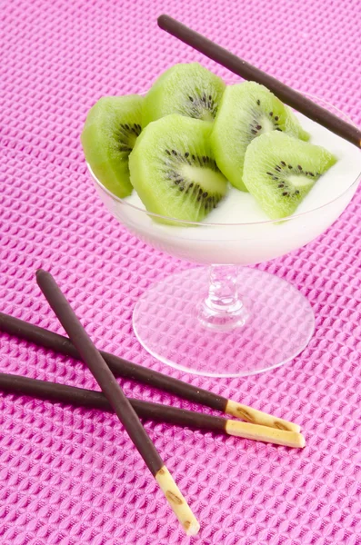 Kiwifruit and mikado — Stock Photo, Image