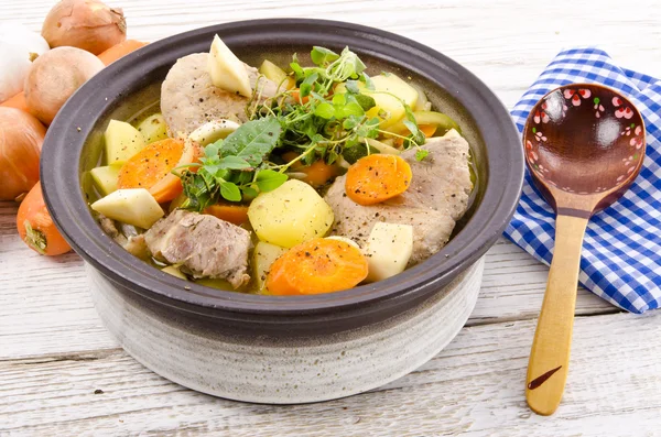 Vegetable stew with meat and herbs — Stock Photo, Image