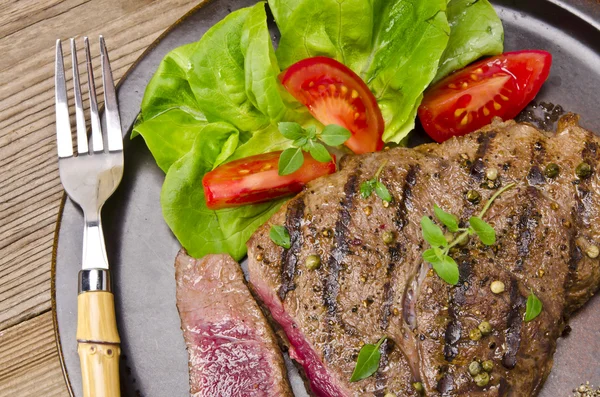 Grilled Steak. Barbecue — Stock Photo, Image