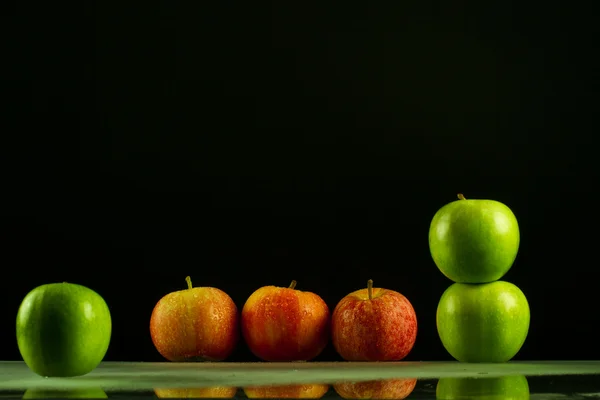 Äpfel — Stockfoto