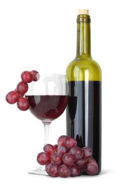 kırmızı şarap şişesi ve genç beyaz üzüm