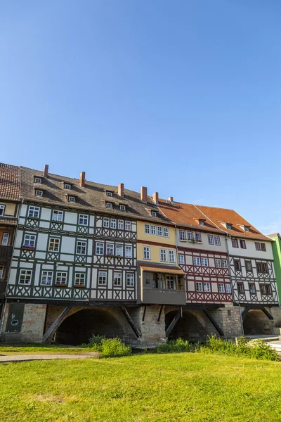 Houses on Kraemerbruecke - Merchants Bridge in Erfurt, Germany. — Stock Photo, Image