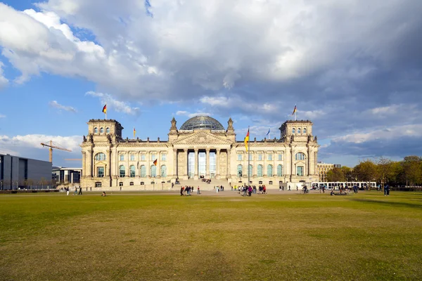 Beroemde Rijksdag in Berlijn, Duitsland — Stockfoto