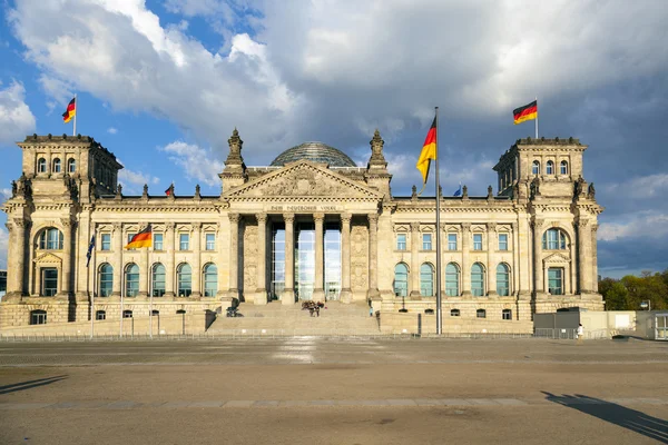 Famous Reichstag in Berlin, Germany — Stock Photo, Image