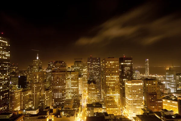 Antenna, a San Francisco éjjel — Stock Fotó