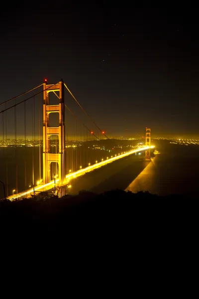 Gece ünlü golden gate Köprüsü — Stok fotoğraf