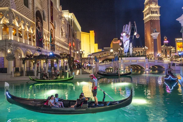Gondoler på Venetian Resort Hotel & Casino - Stock-foto