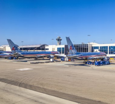 American airlines boeing 767 otopark kapısı konumu üzerinde jet