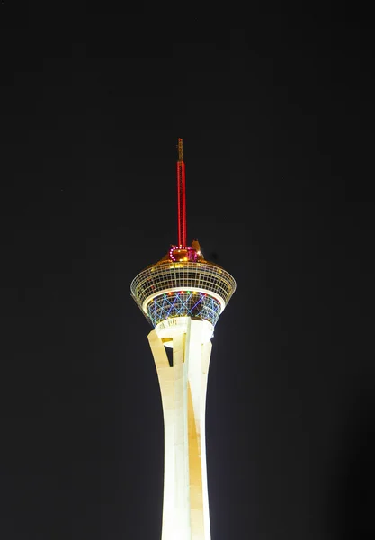 Las vegas - 1. května: v noci světla sahara casino & stratosph — Stock fotografie