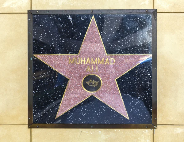 Muhammad ali jest gwiazda w hollywood spacerem sławy — Zdjęcie stockowe