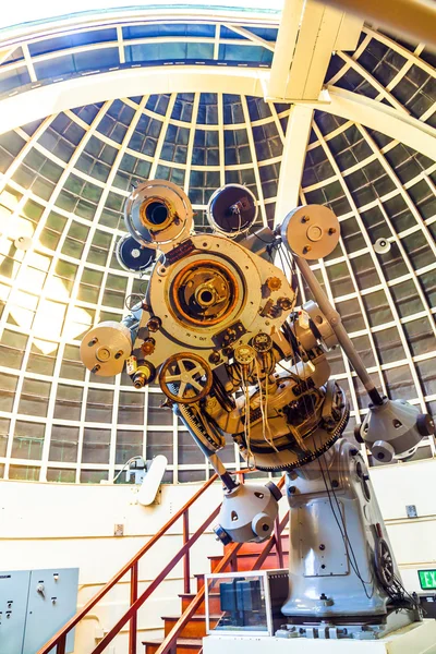 Telescopio Zeiss en el observatorio Griffith — Foto de Stock