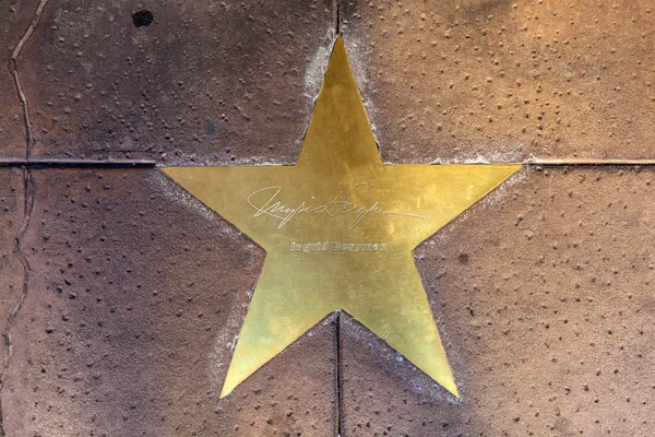 Estrella de Ingrid Bergmann en la acera en Phoenix, Arizona . — Foto de Stock