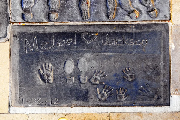 Handprints a Hollywood Boulevard, a konkrét, a kínai a — Stock Fotó