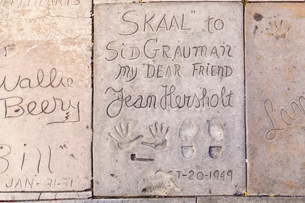Kädenjäljet Hollywood Boulevard betonissa Kiinan — kuvapankkivalokuva