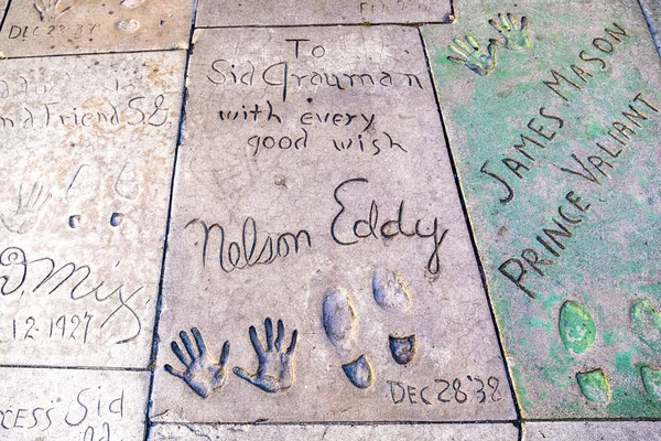 Handprints in Hollywood Boulevard — Stock Photo, Image