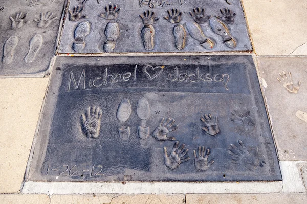 在好莱坞大道的迈克尔 · 杰克逊手印 — 图库照片