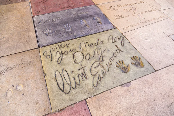 Clint Eastwoods handprints in Hollywood Boulevard — Stock Photo, Image
