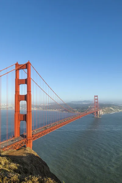 Famoso ponte San Francisco Golden Gate nel tardo pomeriggio — Foto Stock