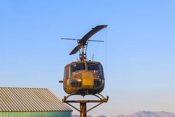 Bell Helicopter at Veterans Memorial — Stock Photo, Image