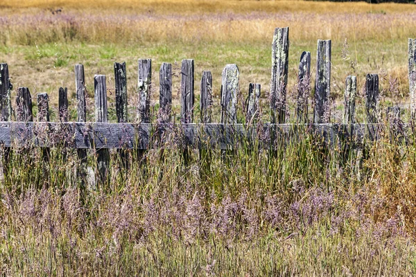 フォート ロス州立歴史公園時歴史的なフェンス — ストック写真