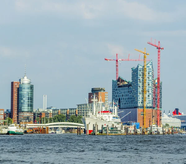 Site in opbouw van de elbphilharmonie in de haven van hamburg — Stockfoto