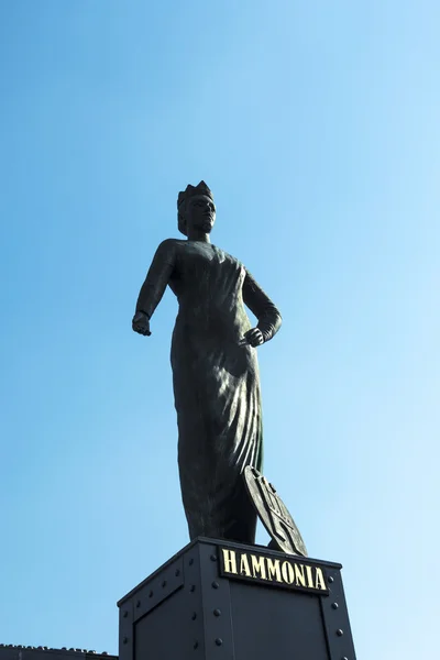Estatua de Hammonia en el Puente de Brooks de Hamburgo — Foto de Stock