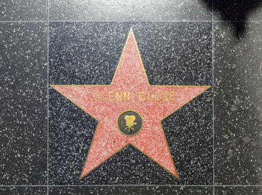 Glenn hollywood Şöhret Kaldırımı'nda yıldız kapatır