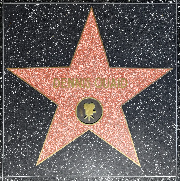 Dennis quaids stern auf dem hollywood walk of fame — Stockfoto