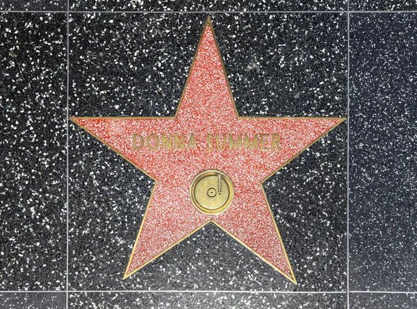 Donna zomers ster op de hollywood walk van roem — Stockfoto