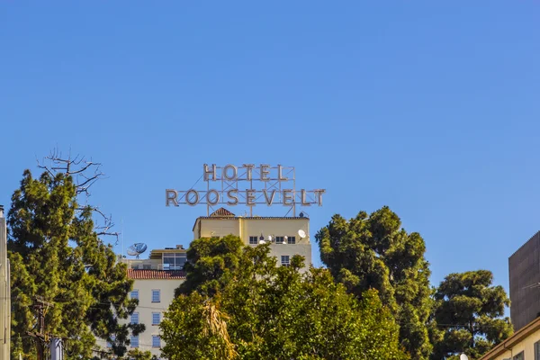Facade of famous historic Roosevelt Hotel — Stock Photo, Image
