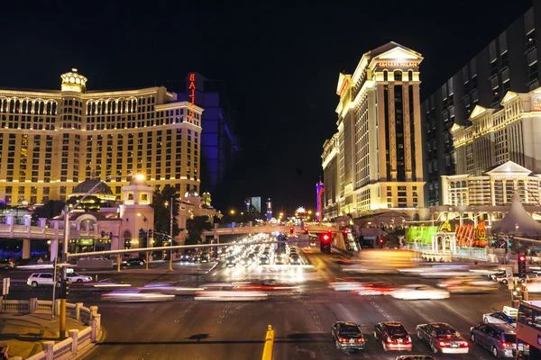 La tira en Las Vegas por la noche — Foto de Stock
