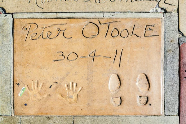 Impressões digitais de Peter o Toole em Hollywood Boulevard no concre — Fotografia de Stock