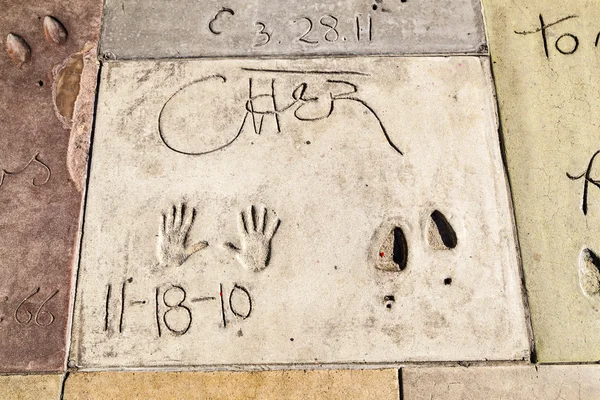 Impressões digitais de Cher em Hollywood Boulevard no concreto de Chi — Fotografia de Stock